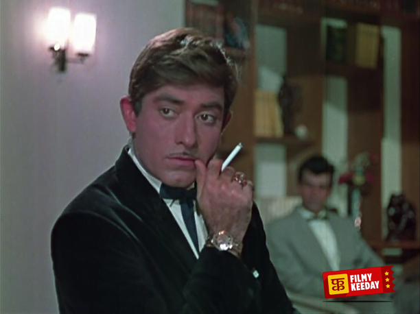 Raaj Kapoor in waqt